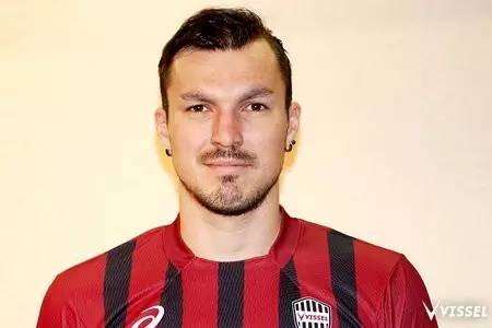 国际比赛日里昂调整名单以备荷甲;战术微调环节打磨;更衣室稳定;训练强度明显提升的简单介绍 国际比赛日里昂调整名单以备荷甲;战术微调环节打磨;更衣室稳定;训练强度明显提升的简单介绍