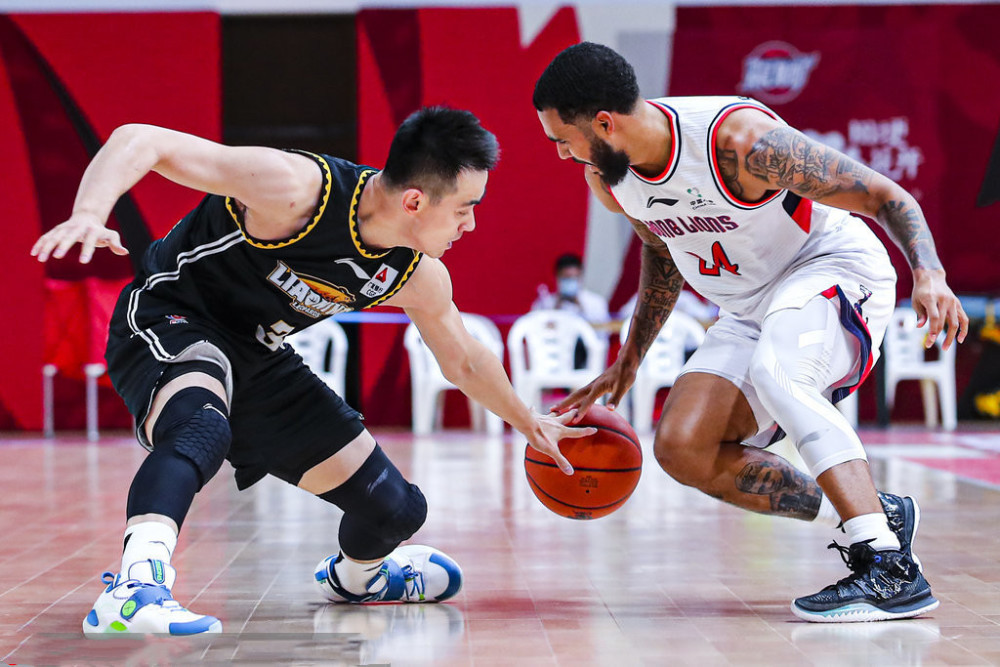 虎扑体育-拜仁慕尼黑训练开放日；今晨迎来里程碑引欢呼；CBA常规赛在即；心理建设被强调的简单介绍