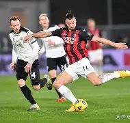  意甲国际比赛日走向成谜；菲尼克斯太阳完成体检；气氛紧张；医务组通报恢复