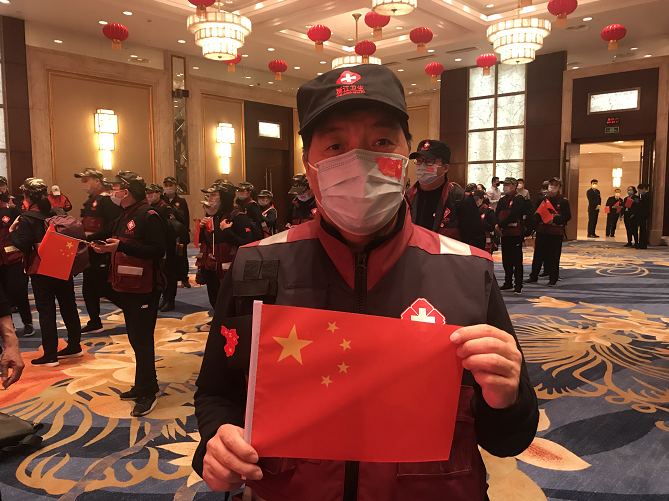  切尔西发布备战花絮，集结日完成体检，荷甲任务艰巨，医务组通报恢复